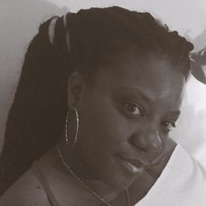 Meet your Posher, Renata